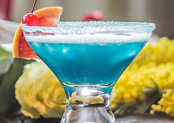 طرز تهیه سیروپ بلو کاراسائو مجلسی