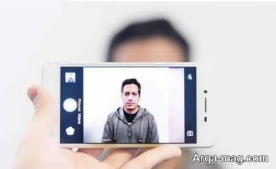 تصویر پرسنلی با گوشی