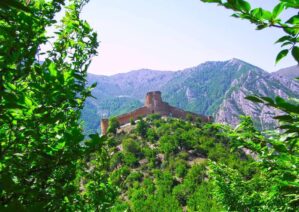 آشنایی با قلعه کنگلو