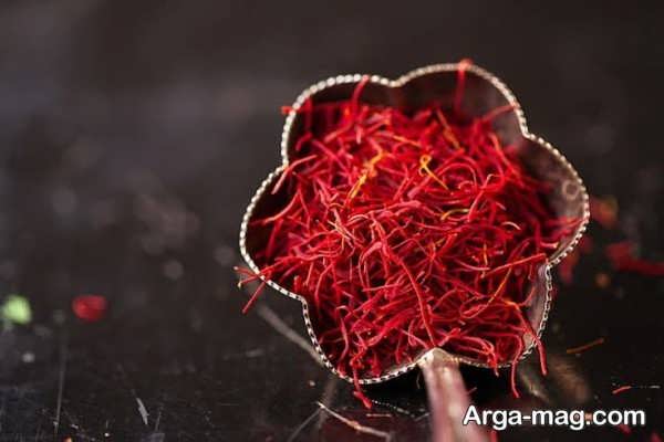 اشتباهات رایج در نگهداری زعفران دم کرده