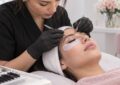 چرا اکستنشن مژه زود می‌ریزد؟ ۷ اشتباه رایج و راه‌های افزایش ماندگاری