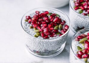 طرز تهیه پودینگ انار خانگی