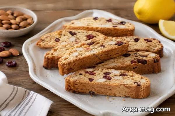 برش زدن شیرینی بیسکاتی